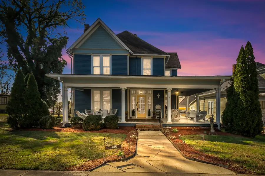 305 Washington St E, Fayetteville, TN 37334 - #3