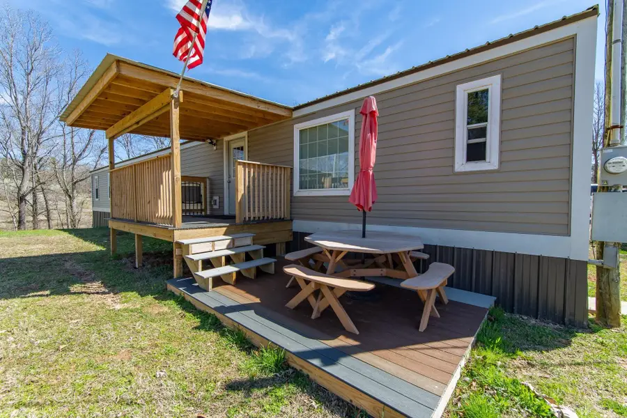 1670 Rose Creek Rd, Selmer, TN 38375 - #3