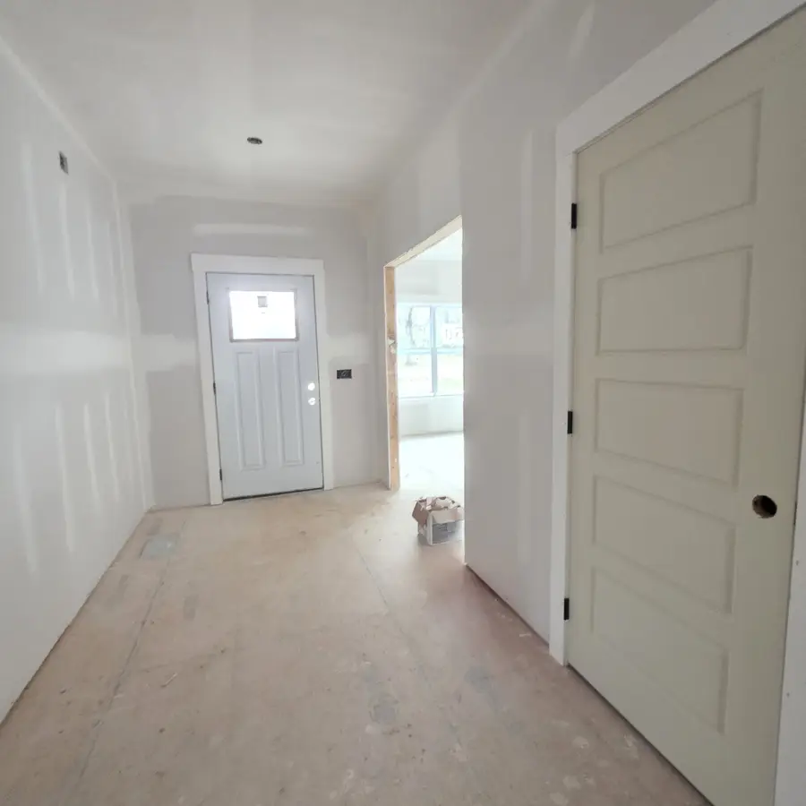 1725 Powell Rd, Clarksville, TN 37043 - #2