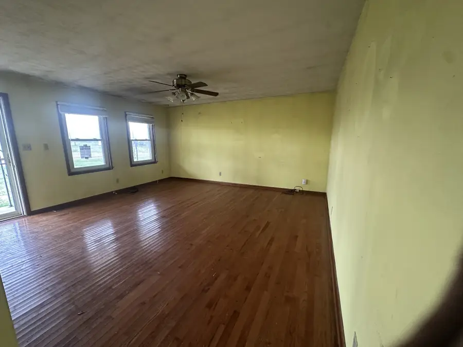 15995 Greenville Rd, Hopkinsville, KY 42240 - #2