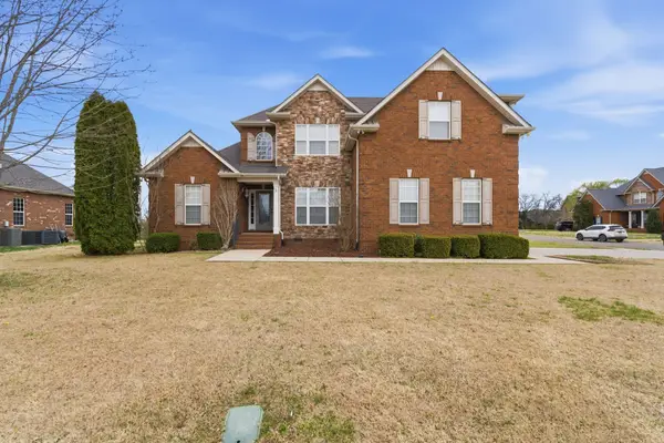 2733 Presley Dr, Murfreesboro, TN 37128