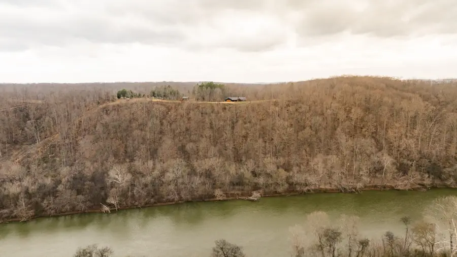 7050 Bakerville Rd, Waverly, TN 37185 - #3