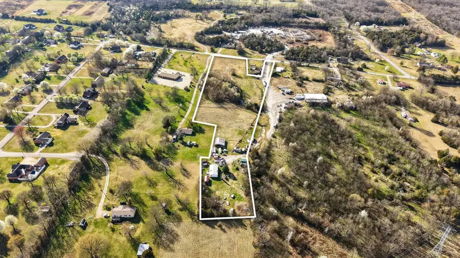 3195 Old Murfreesboro Rd W, Lebanon, TN 37090 - #3