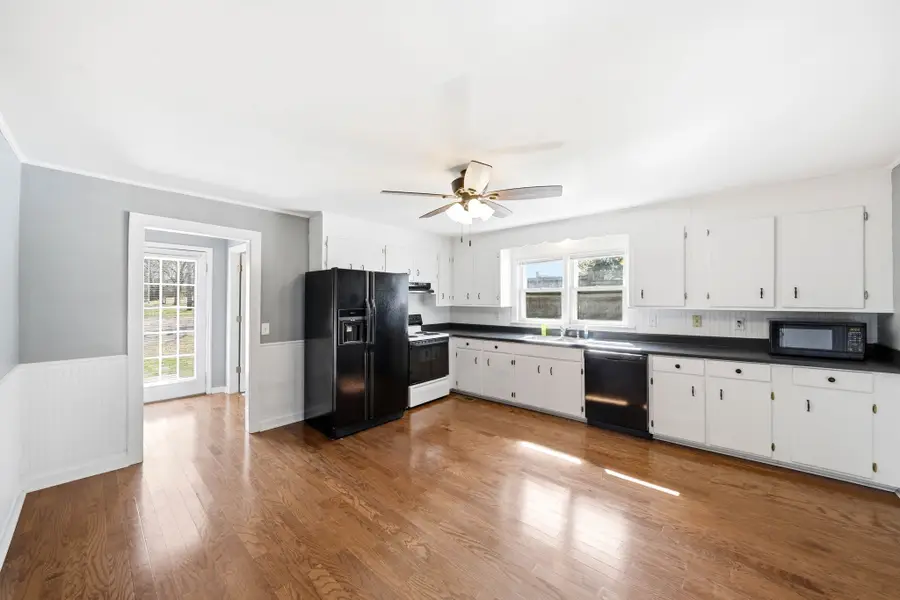 9127 Versailles Rd, Rockvale, TN 37153 - #3