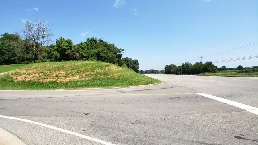 543 Central Valley Rd, Murfreesboro, TN 37129 - #2