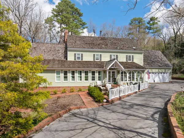 1301 Woodhill Drive, Chattanooga, TN 37405