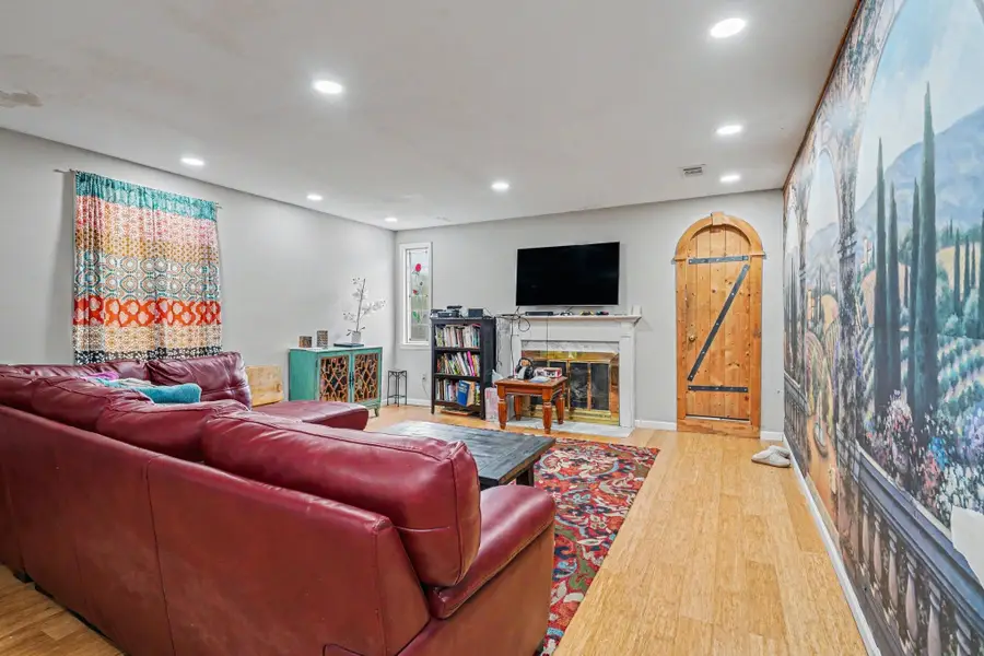 210 Village Green Rd, Gallatin, TN 37066 - #3