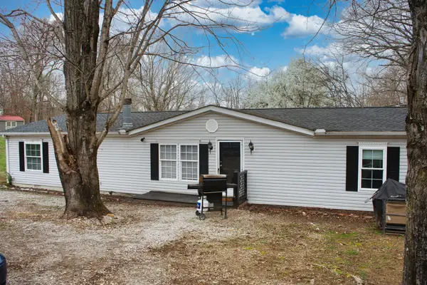 3079 Trace Creek Rd, White Bluff, TN 37187