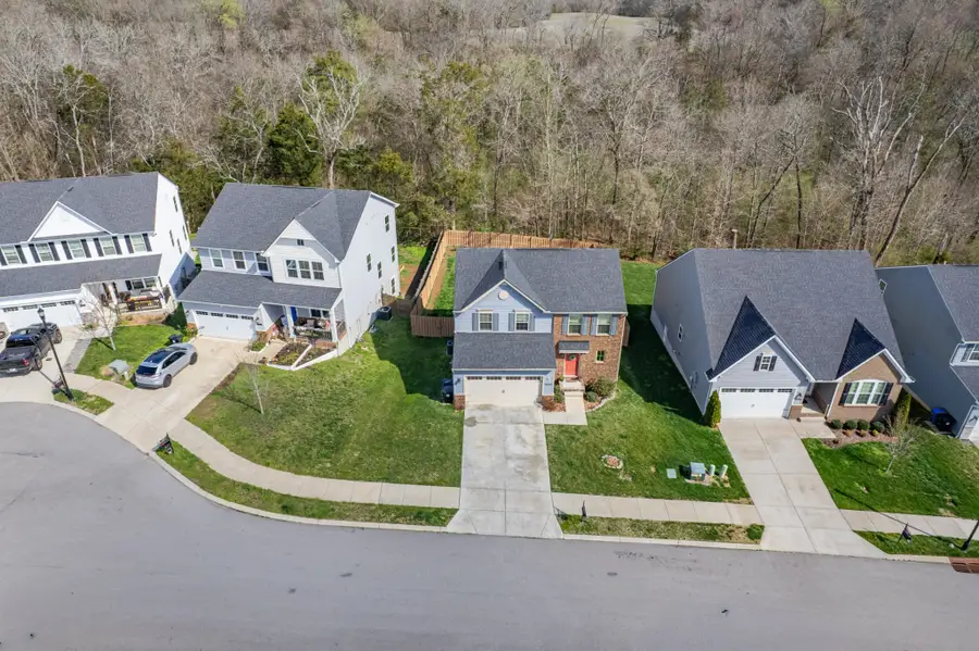 3410 Woodcrest Ct, Columbia, TN 38401 - #2