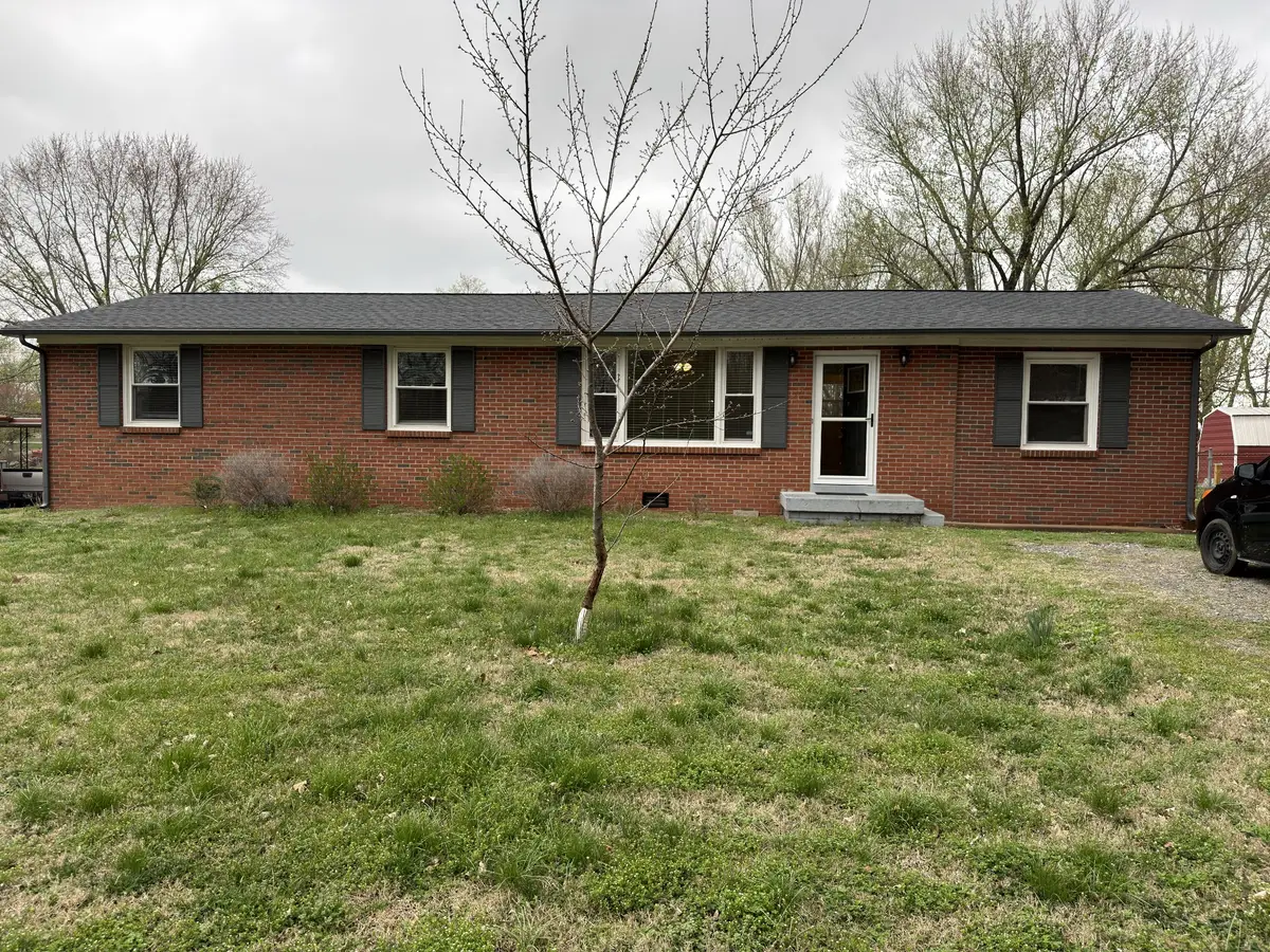 209 Old Trenton Rd, Clarksville, TN 37040 - #1