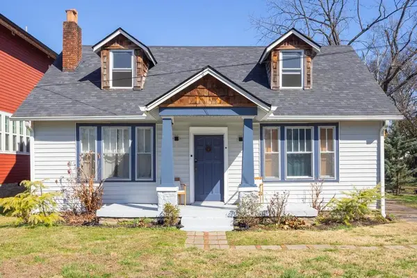 1011 Calvert St, Nashville, TN 37216