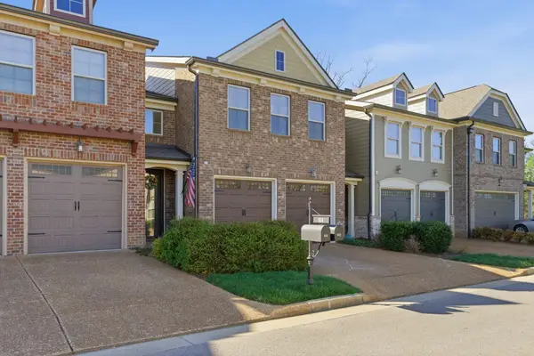 922 Silkwood Cir, Nashville, TN 37221