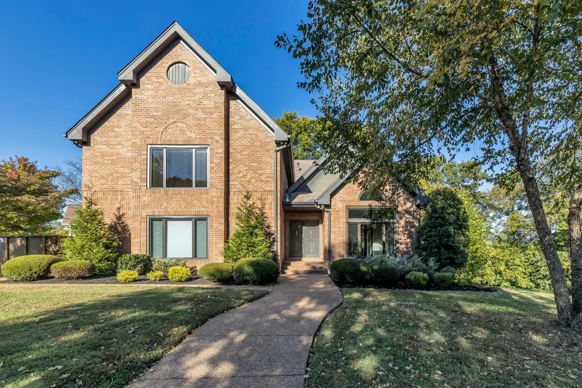 102 Chuzzlewit Down, Brentwood, TN 37027 - #1