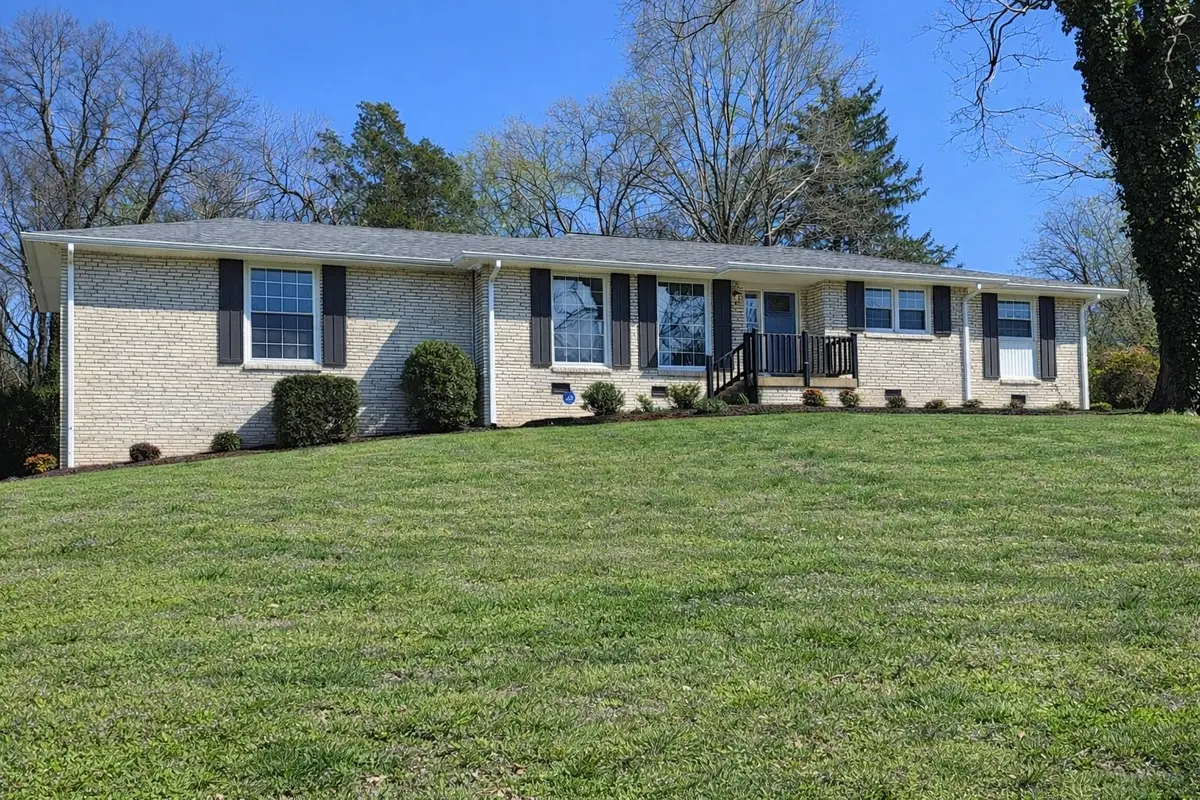 742 Currey Rd, Nashville, TN 37217 - #1