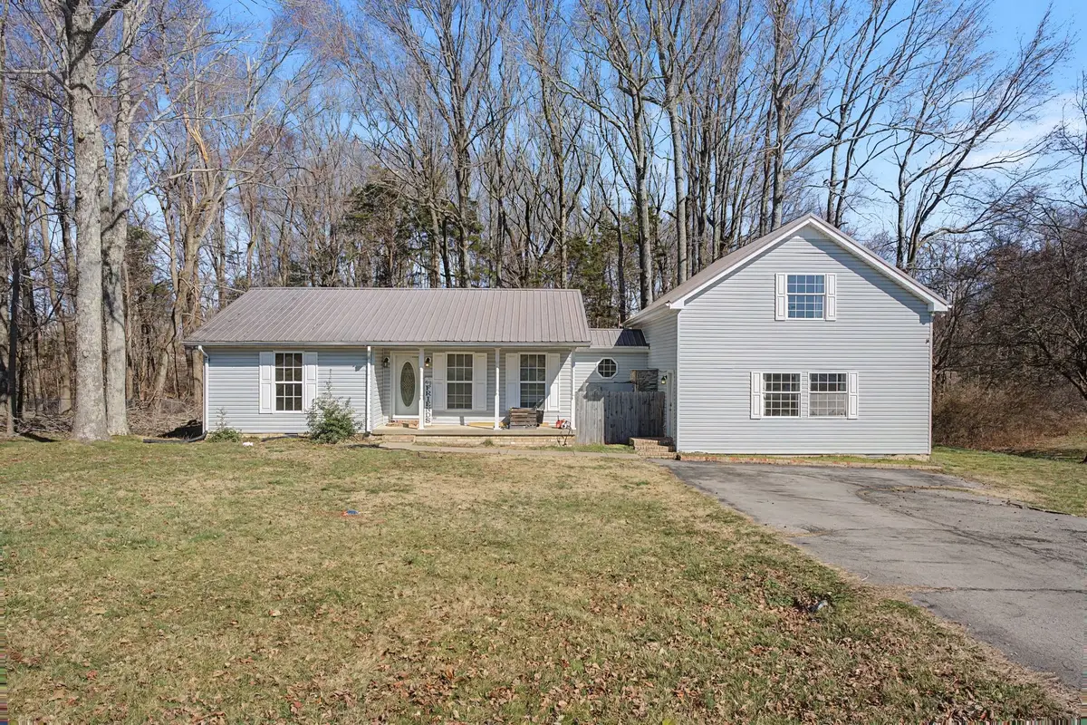 4016 Bentle Dr, Westmoreland, TN 37186 - #1