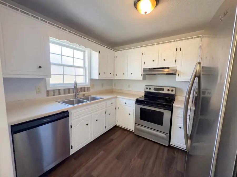 1690 Sparkleberry Dr, Clarksville, TN 37042 - #2