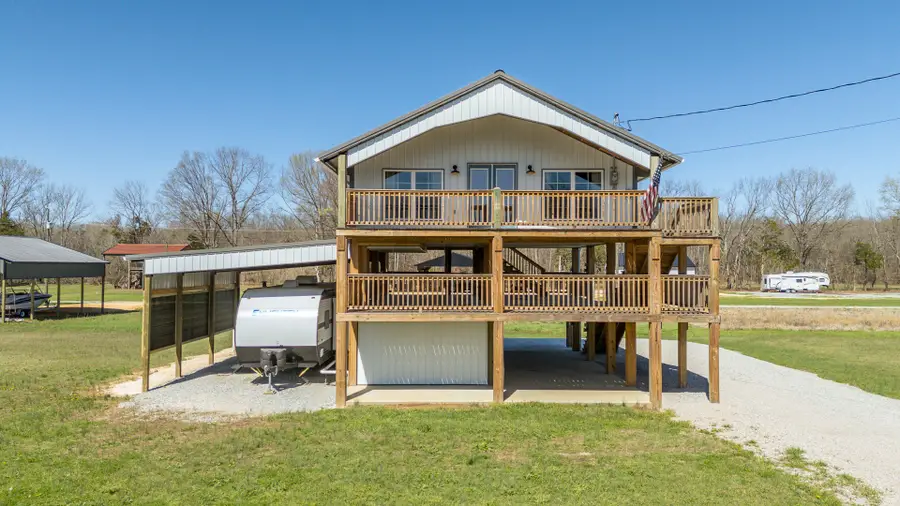 1082 Wc Pickett, Clifton, TN 38425 - #2