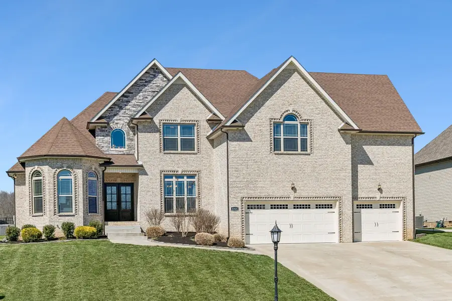 8325 Turnbull Dr, Pleasant View, TN 37146 - #3