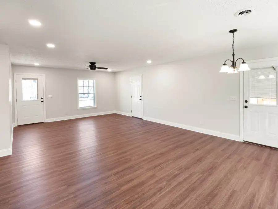 1401 Barberry Pl, Hopkinsville, KY 42240 - #3