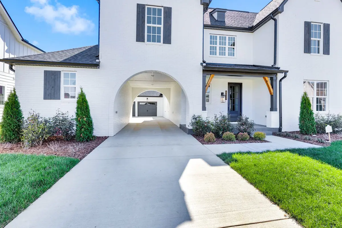 8213 Ashbury Ct, College Grove, TN 37046 - #1
