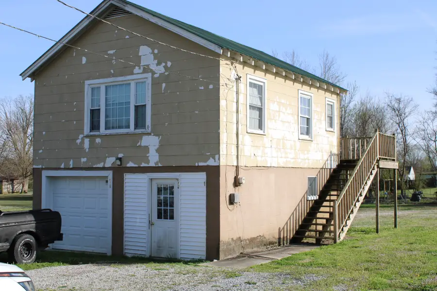 321 W Short St, Manchester, TN 37355 - #3