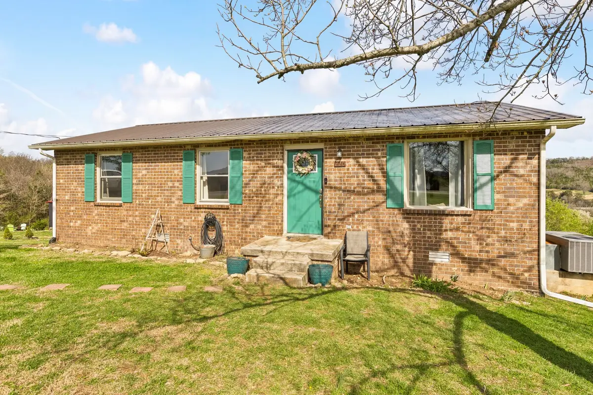 220 W Main St, Auburntown, TN 37016 - #1