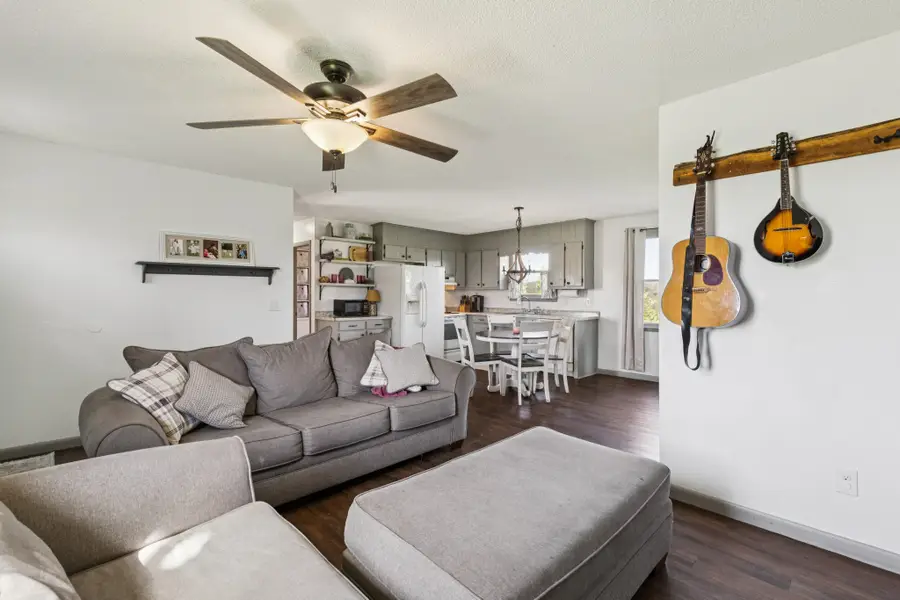 220 W Main St, Auburntown, TN 37016 - #2