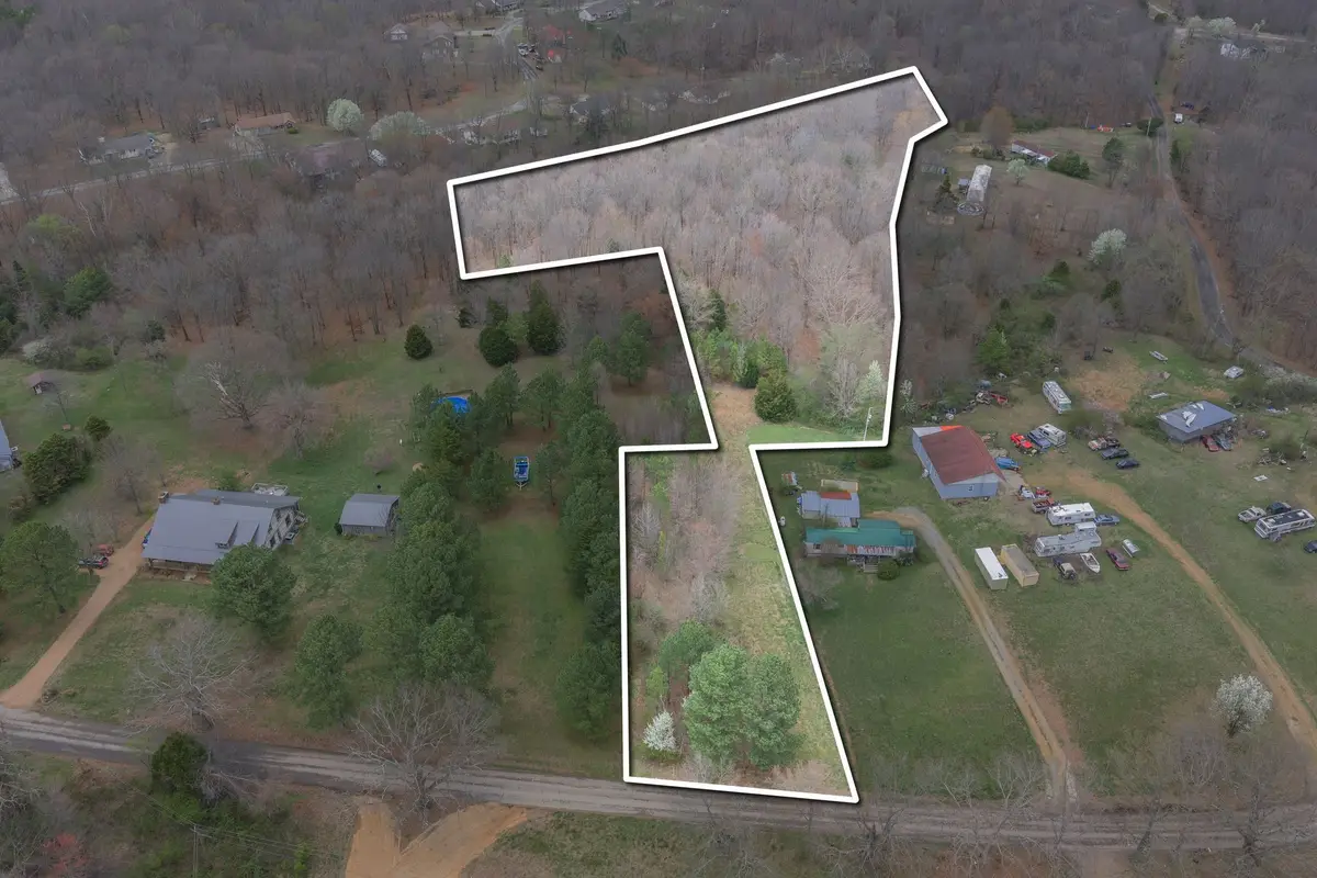 0 Green Shanty Rd, Tennessee Ridge, TN 37178 - #1