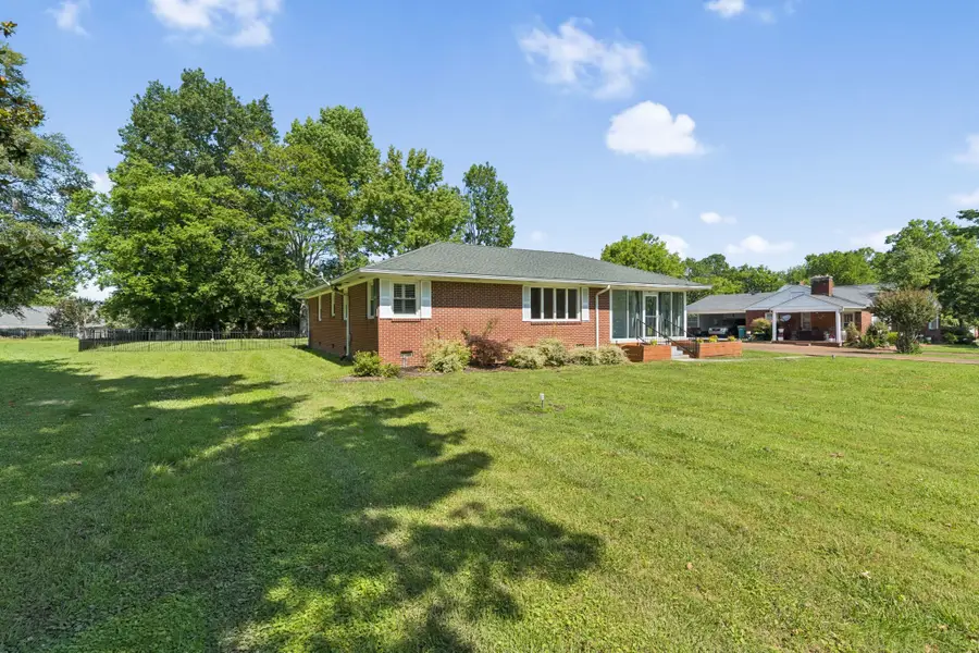 240 Joyce Ave, Lewisburg, TN 37091 - #3