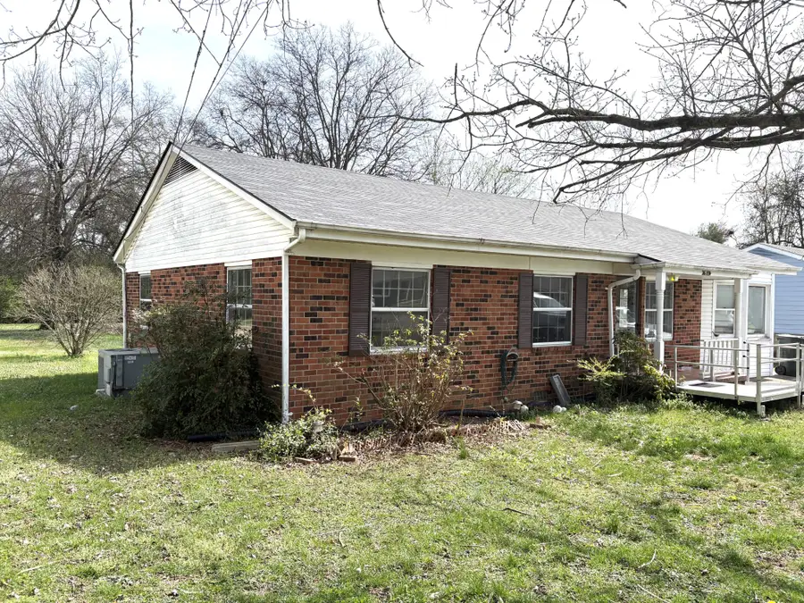 811 Boles St, Gallatin, TN 37066 - #2