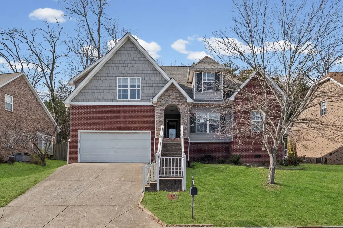 1812 Woodland Pointe Dr, Nashville, TN 37214 - #1