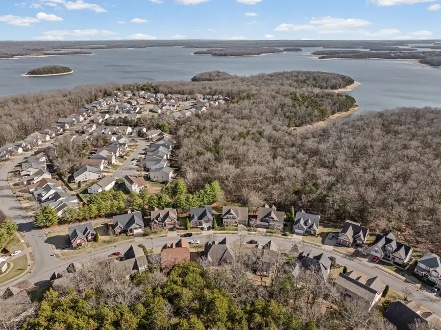 1812 Woodland Pointe Dr, Nashville, TN 37214 - #2