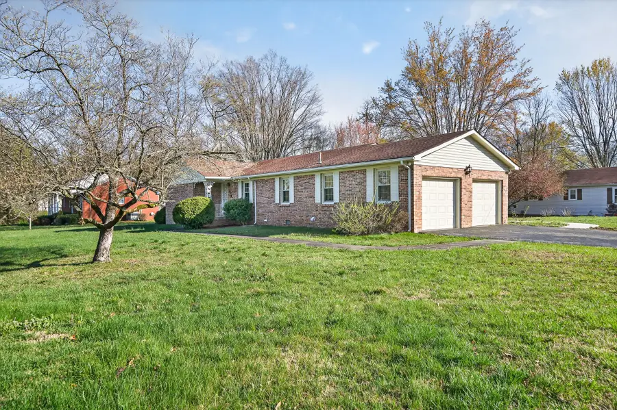 206 S Arrowhead Drive, McMinnville, TN 37110 - #3