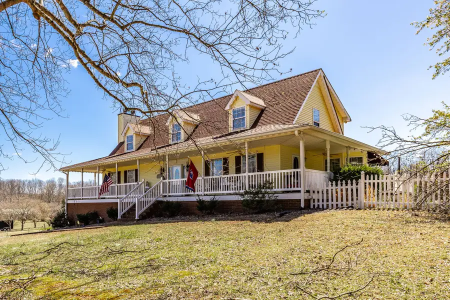 6761 Hall Rd, Greenbrier, TN 37073 - #2