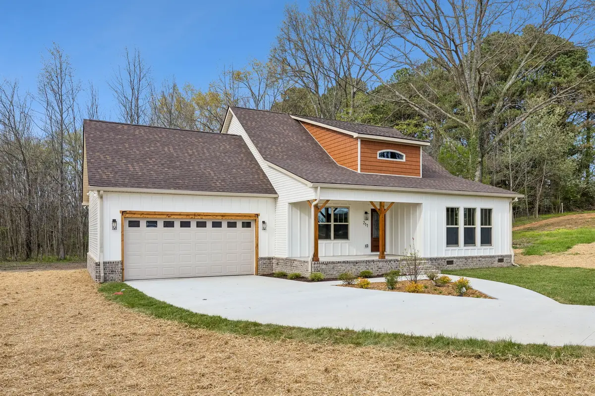 211 Majestic Dr, Decherd, TN 37324 - #1