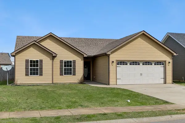 236 Azalea Dr, Oak Grove, KY 42262