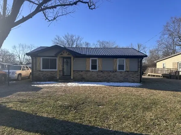 1413 Glass Ave, Hopkinsville, KY 42240 - #1