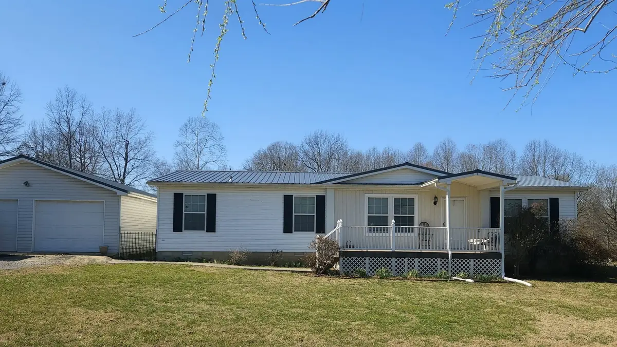 555 Wesley Chapel Rd, Sparta, TN 38583 - #1