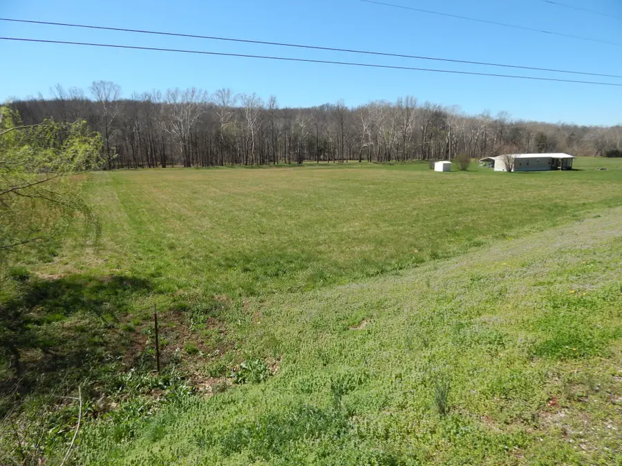 6223 Beech Creek Rd, Clifton, TN 38425 - #3