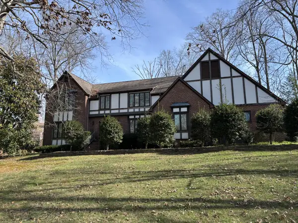 707 Lakeland Dr, McMinnville, TN 37110