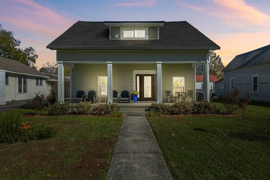 302 N Polk St, Tullahoma, TN 37388 - #2