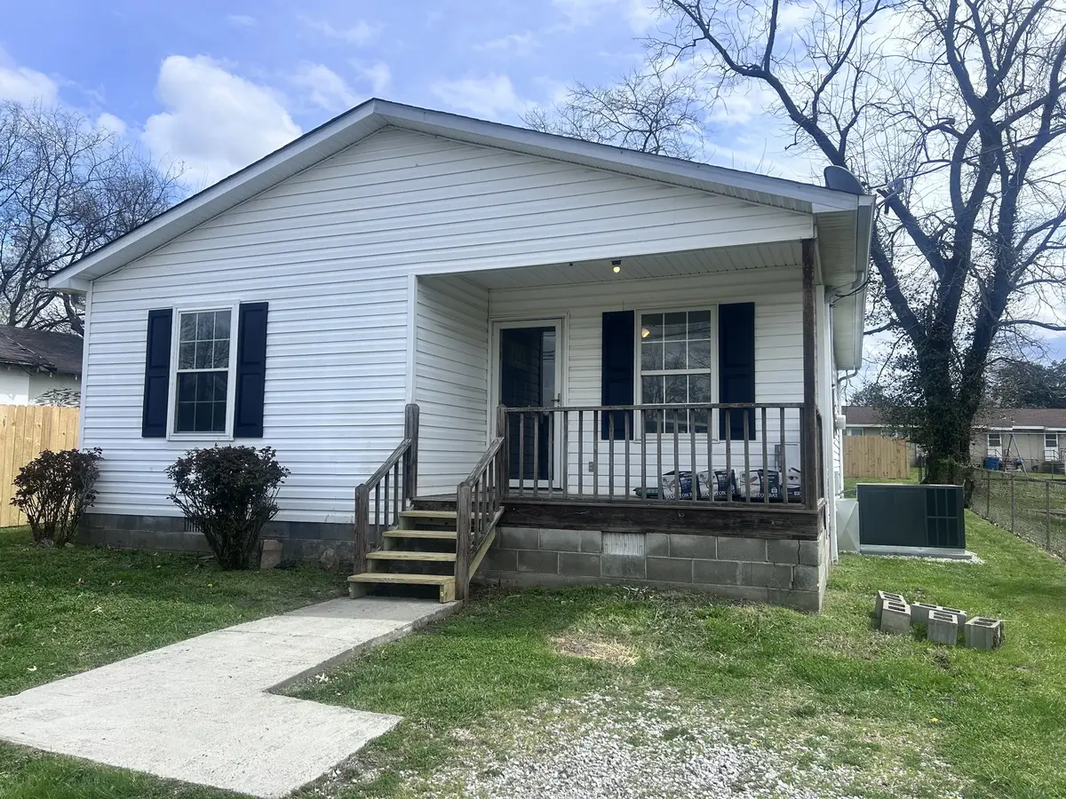 611 Park Ave, Manchester, TN 37355 - #1