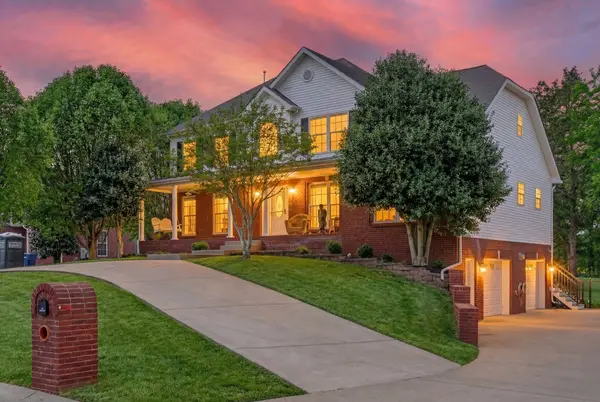 980 Haggard Dr, Clarksville, TN 37043