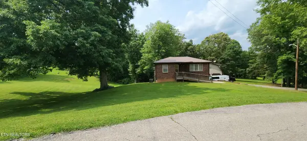 11121 Mckinney Rd, Mascot, TN 37806