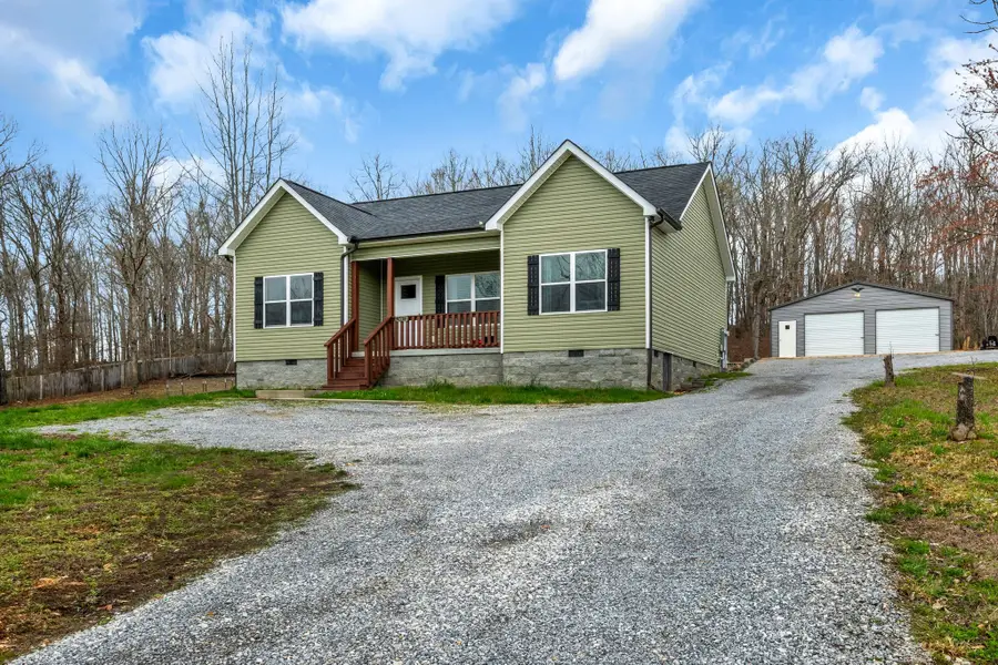2534 N Hurricane Creek Rd, Mc Ewen, TN 37101 - #3