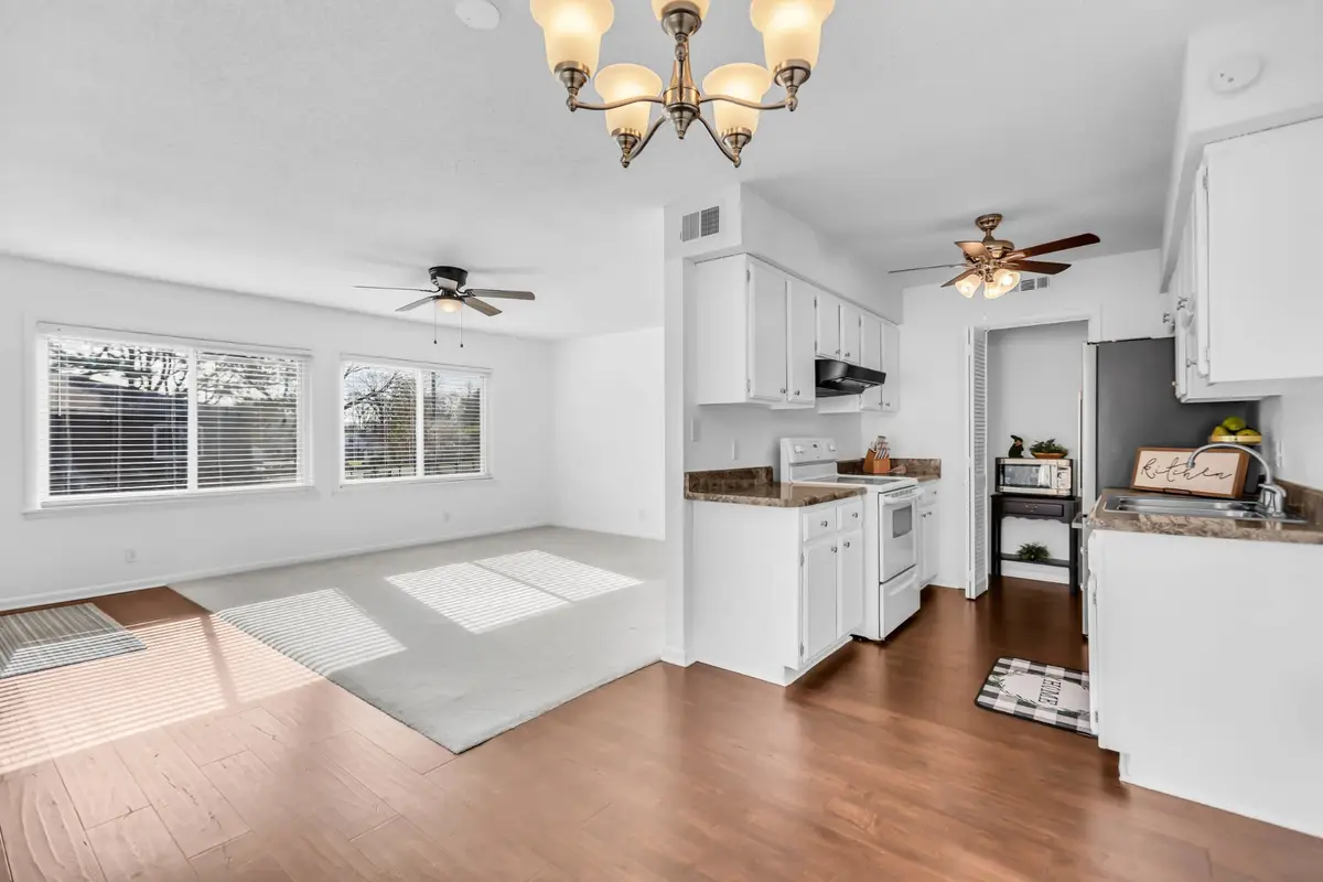 250 Donna Dr #4D, Hendersonville, TN 37075 - #1