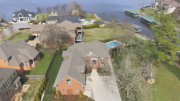 3025 Lakeshore Dr, Old Hickory, TN 37138