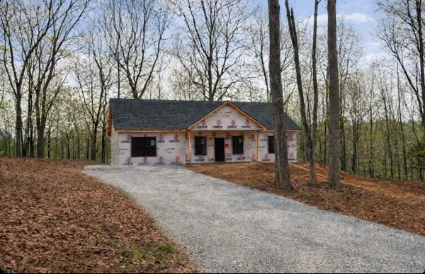 352 Pulley St, Erin, TN 37061