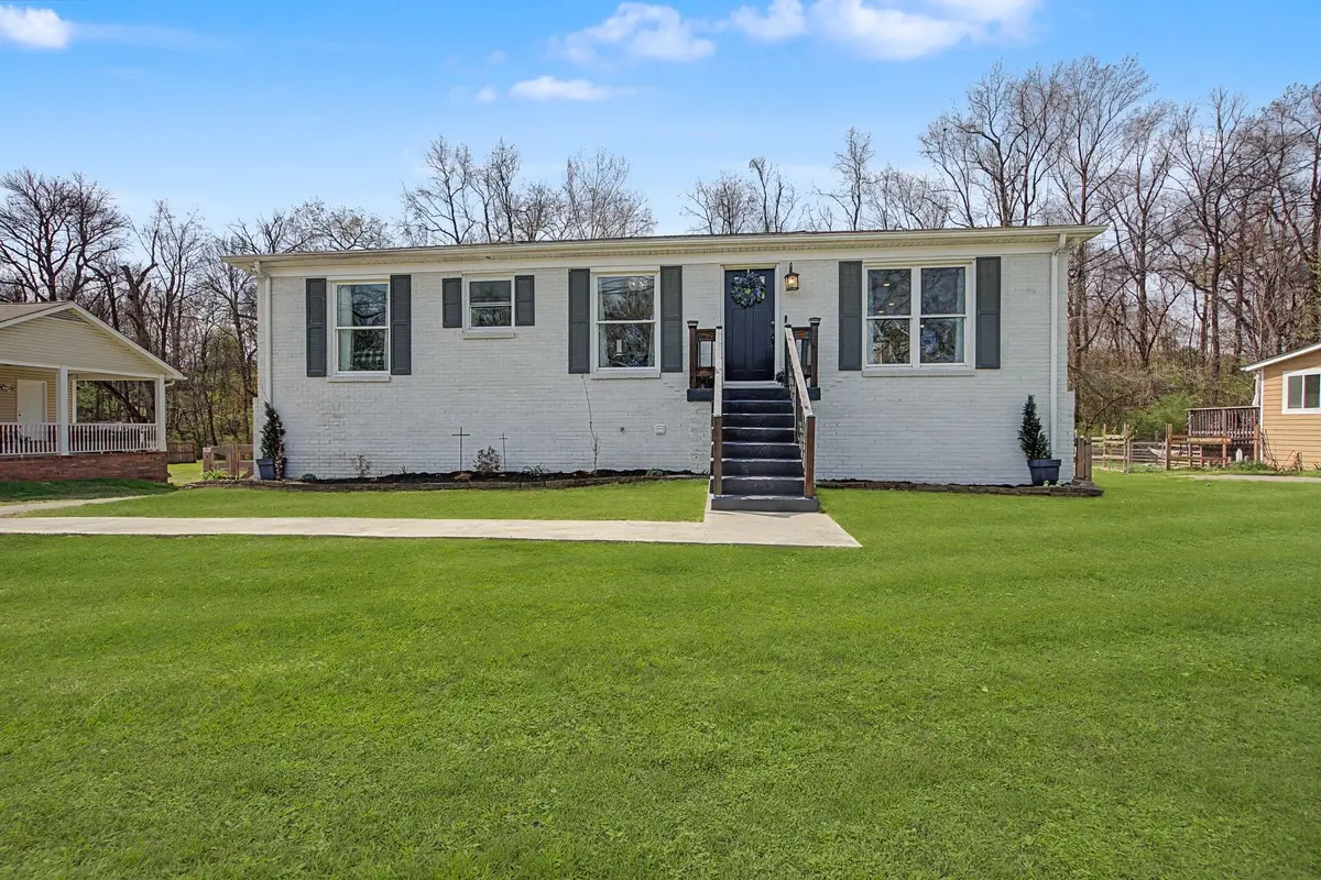 4732 Cascade Dr, Old Hickory, TN 37138 - #1