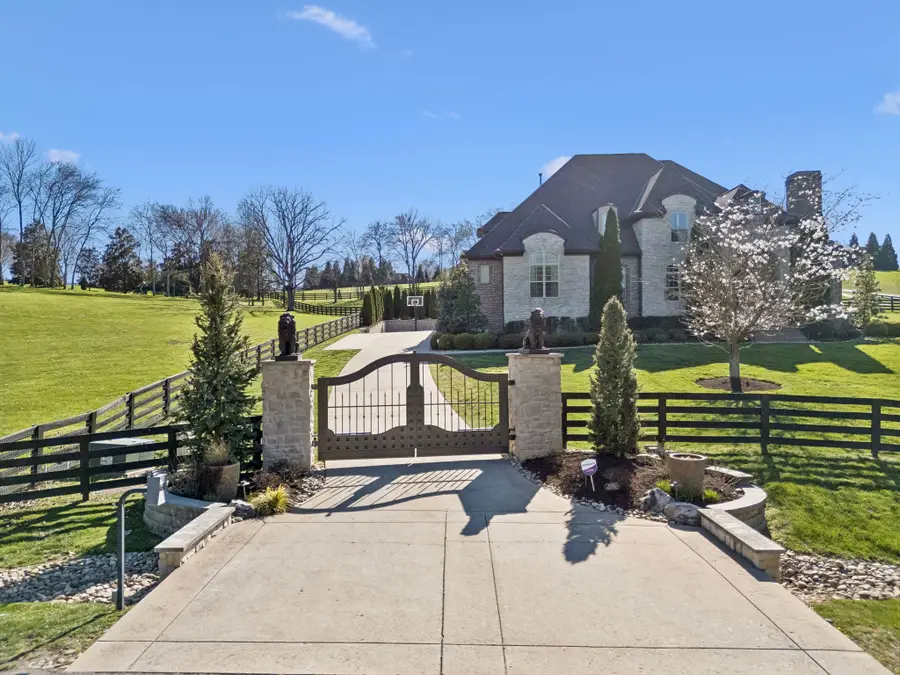 7201 Prairie Falcon Dr, Arrington, TN 37014 - #2
